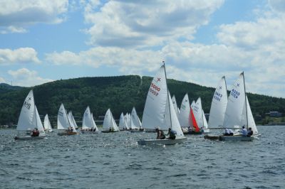 Fontaine/Jennings/Tovell start well