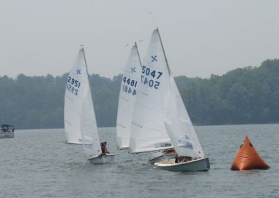 lots of tight racing